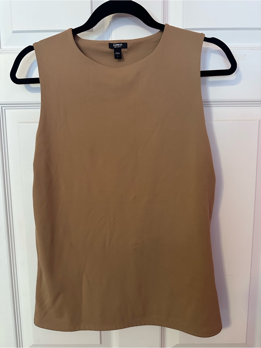 Express Women’s Sleeveless Shell Top in Camel size L body contour